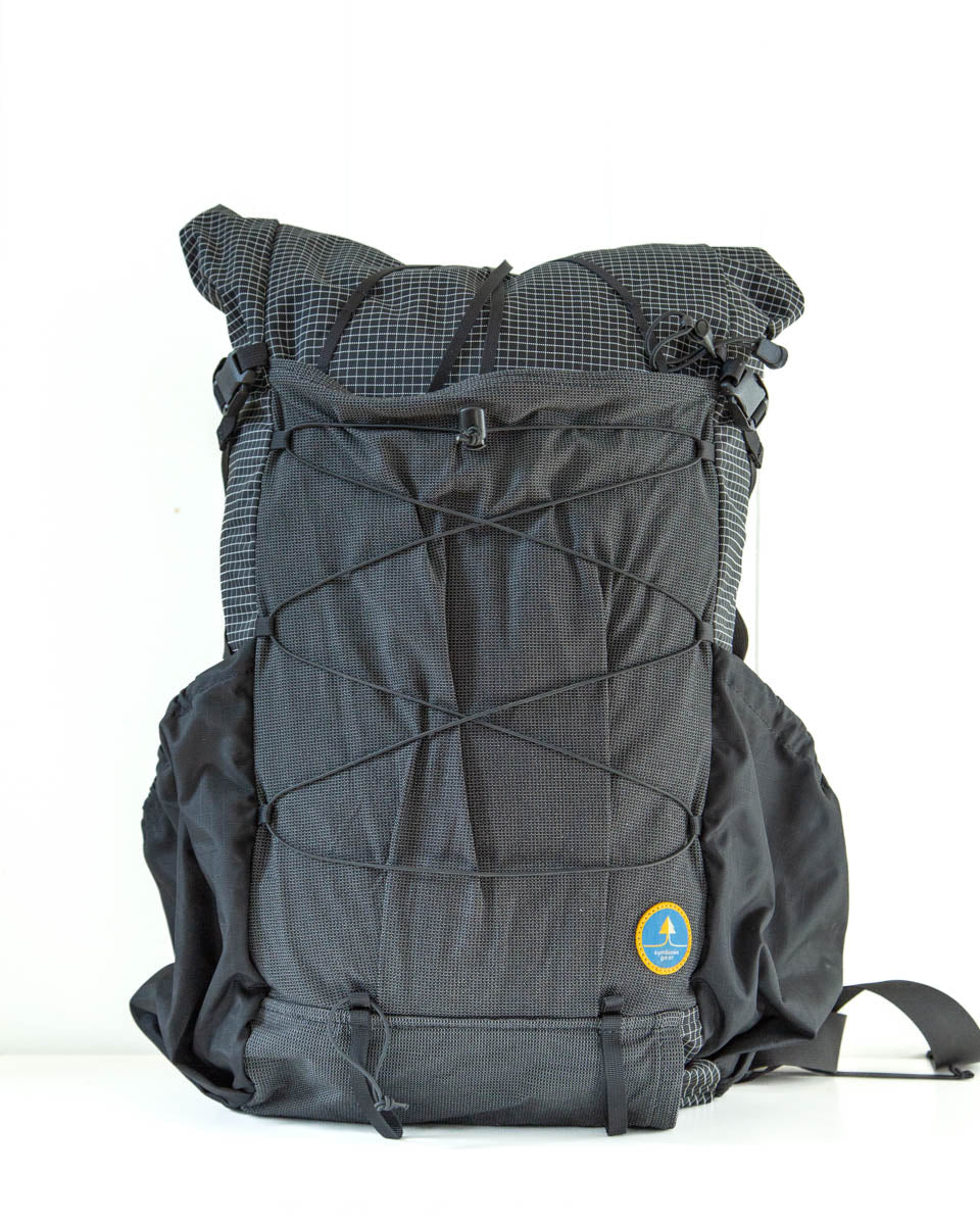 Front view of the Symbiosis Aspen ultralight backpack designed for women-specific ergonomics.