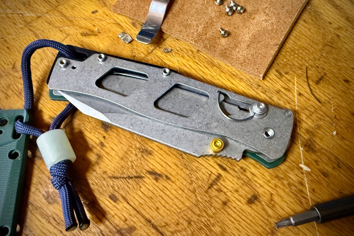 An exploded view of the Flytanium BEEF knife components after a full disassembly.